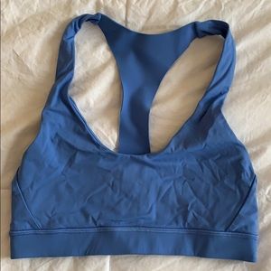 Lululemon sports bra size 6
